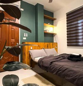 Studio Apartment with Balcony