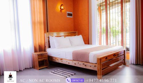Deluxe Queen Room