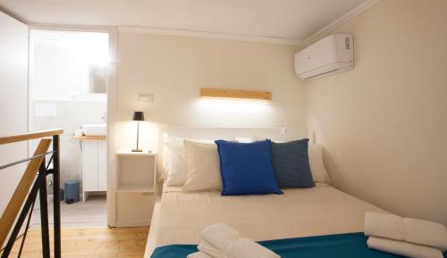 Triple Room with Private Bathroom