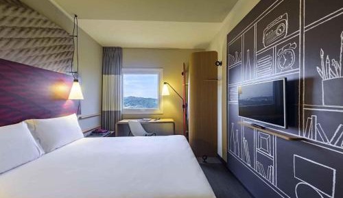 Standard Apartment with One Double Bed