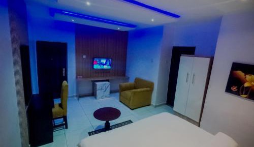 Queen Room