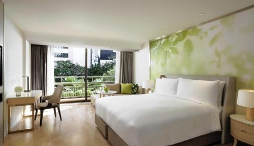 Deluxe King Room