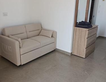 Deluxe Room (2 Adults + 1 Child)