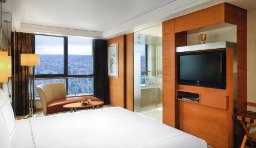 Swiss Executive King Bed Room