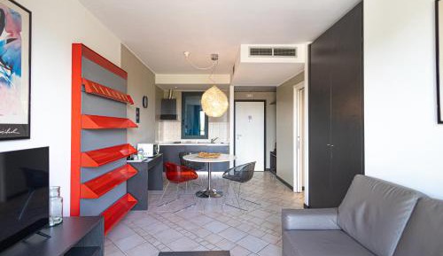 Superior One-Bedroom Apartment