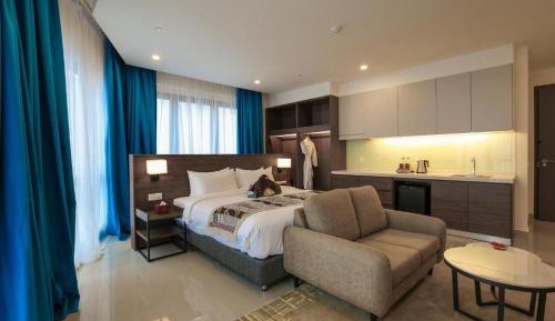 Executive Suite