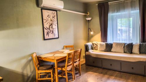 One-Bedroom Apartment