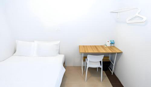 Standard Double Room with Shared Bathroom