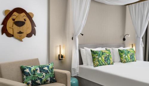 Superior King Room