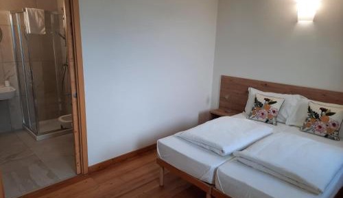 Double Room with Mountain View