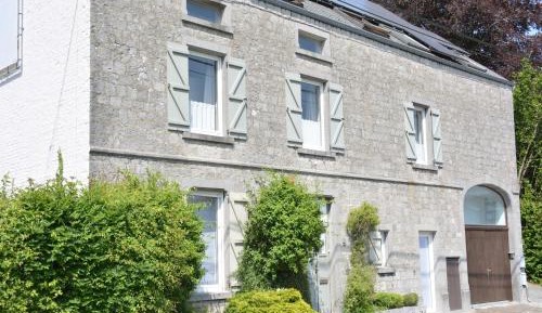 Nine-Bedroom Holiday Home