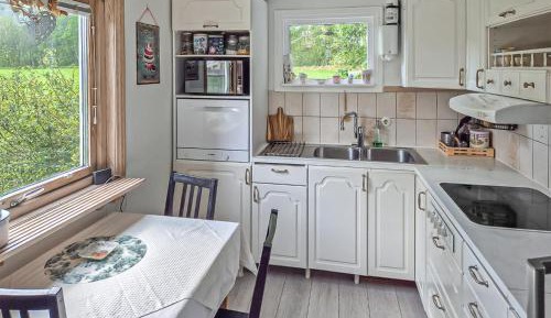 One-Bedroom Holiday Home