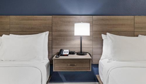 Standard Queen Room with Two Queen Beds