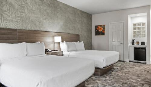 Superior Queen Room with Two Queen Beds