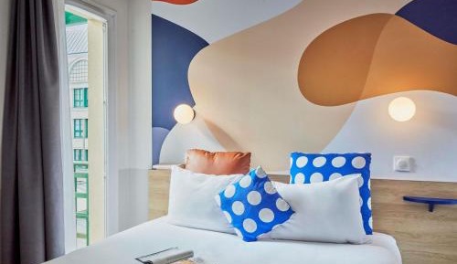 One-Bedroom Apartment (5 Adults)