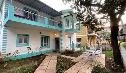 Villa with Garden View