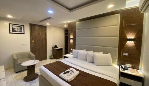 Queen Room