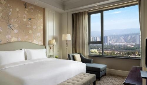 Luxury Club King Room - Club Access