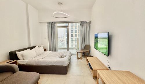 Studio Apartment with Balcony