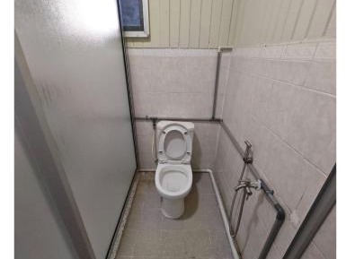 Queen Room with Shared Bathroom