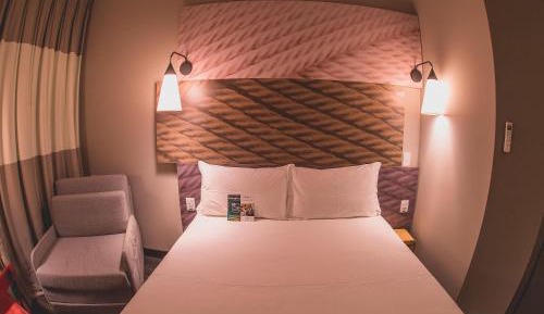 Standard Room with One Double Bed and One Single Bed