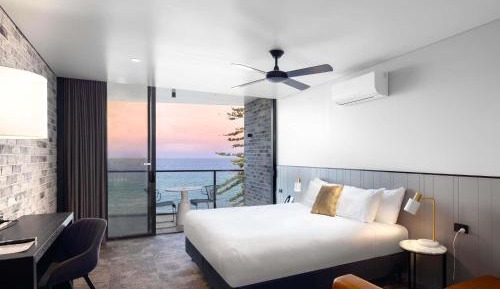 Oceanfront Deluxe King Room