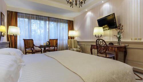 Classic Double Room