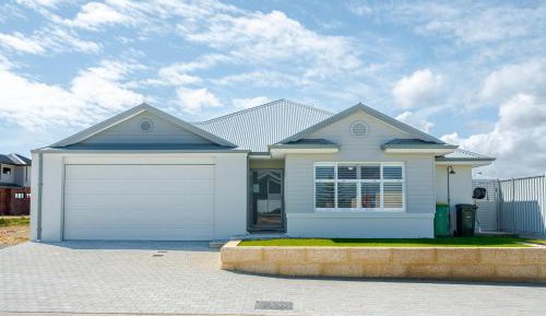 Four-Bedroom Holiday Home