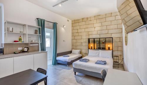 Triple Room with Balcony