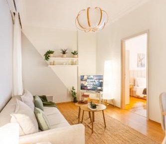 Two-Bedroom Deluxe Apartment with Balcony