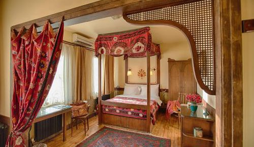 Large Double Room