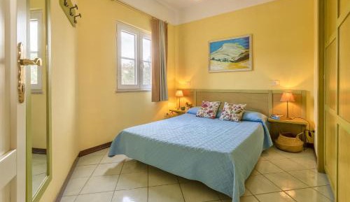 Superior One-Bedroom Apartment