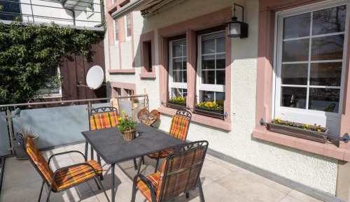 Superior One-Bedroom Apartment with Balcony