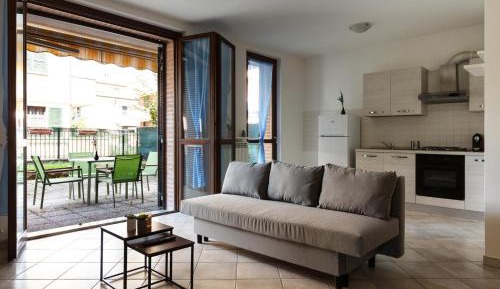 One-Bedroom Apartment with Terrace