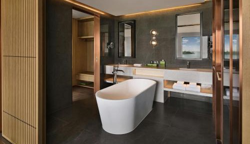 Executive King Suite