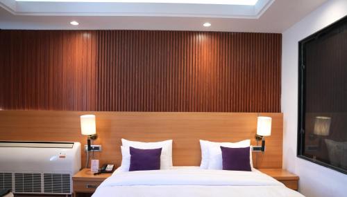 Deluxe Double or Twin Room with River View