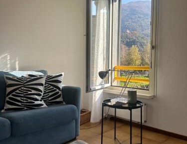 Three-Bedroom Apartment with Mountain View