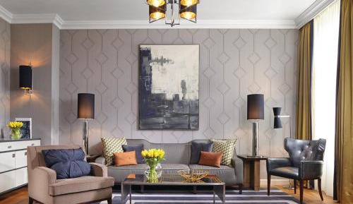 Executive Suite with Royal Spa and Executive Club Access
