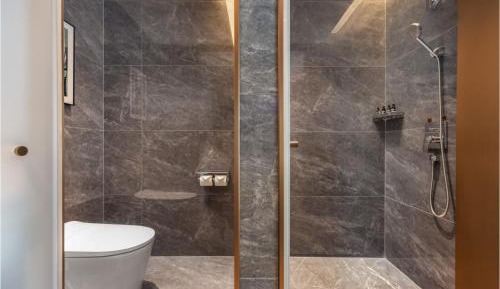 Premier King Room - Non-Smoking