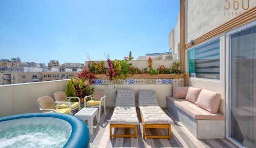 Penthouse Apartment