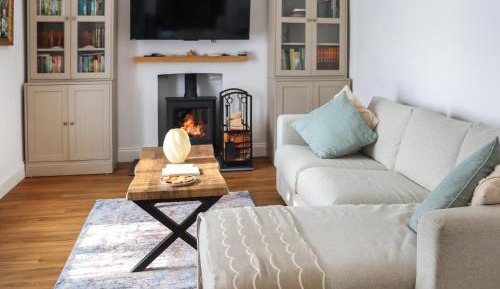 Three-Bedroom Holiday Home 