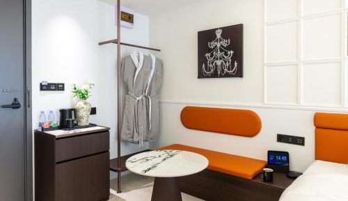 Standard Queen Room with Two Queen Beds