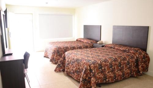 Double Room with Two Double Beds - Non-Smoking