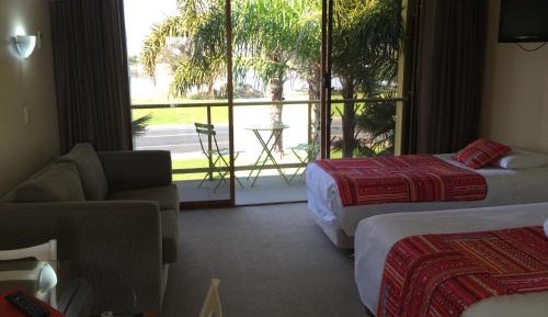Deluxe Double or Twin Room with Sea View