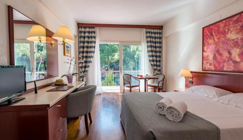 Quadruple Room with Garden View