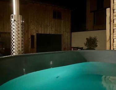 One-Bedroom Apartment with Terrace