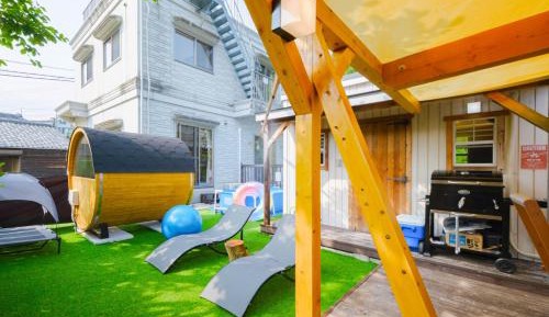 Villa with Garden View