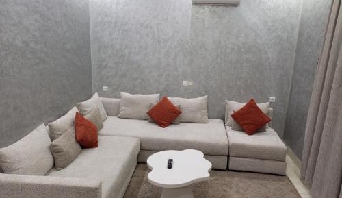 One-Bedroom Apartment with Terrace