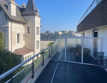 Standard Queen Room with Terrace and Garden View - Non-Smoking