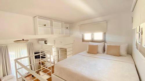 Deluxe Suite with Sea View